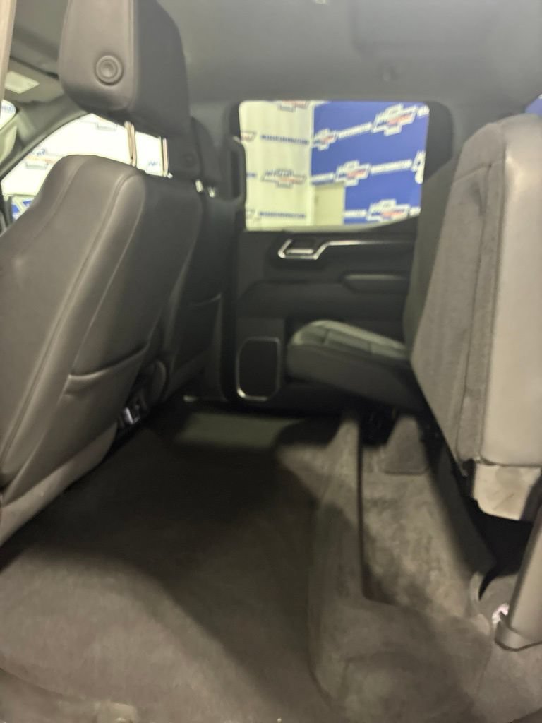 Used 2025 GMC Sierra 1500 SLT AWD/4WD image 38