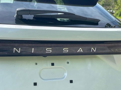 Used 2024 Nissan Ariya AWD image 21