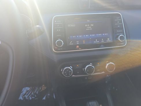 Used 2025 Nissan Versa SV FWD image 16