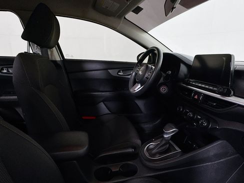 Used 2021 Kia Forte Sedan FWD image 40