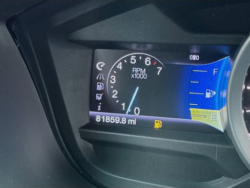 Used 2013 Ford Explorer XLT image 8