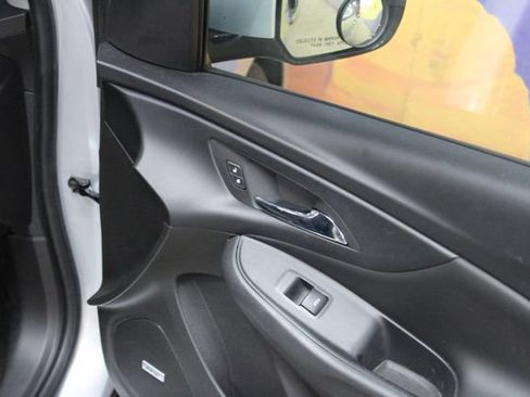 Used 2017 Chevrolet Volt Premier FWD image 11