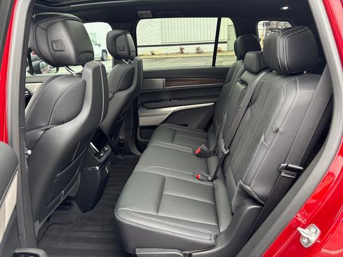 New 2026 Cadillac Vistiq Luxury image 38