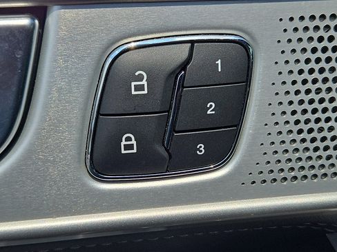 Certified 2023 Ford Explorer Limited w/ Limited Technology Package image 11