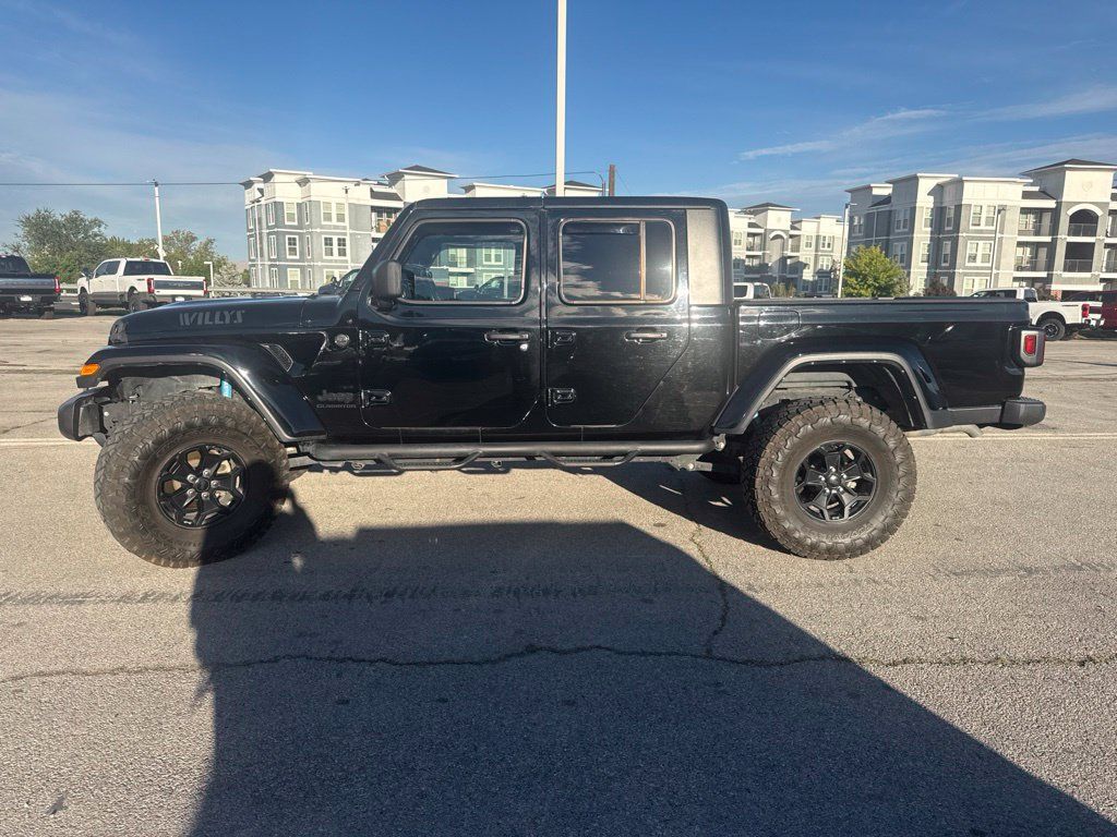 Used 2022 Jeep Gladiator Sport AWD/4WD image 9