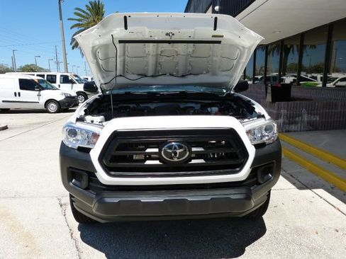 Used 2022 Toyota Tacoma SR image 8