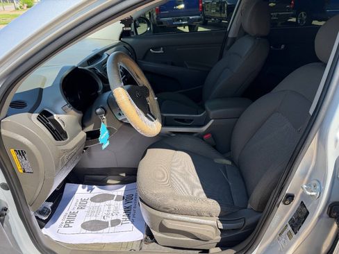 Used 2016 Kia Sportage LX AWD/4WD image 11
