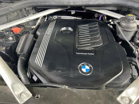 Used 2021 BMW X5 xDrive40i w/ M Sport Package AWD/4WD image 30