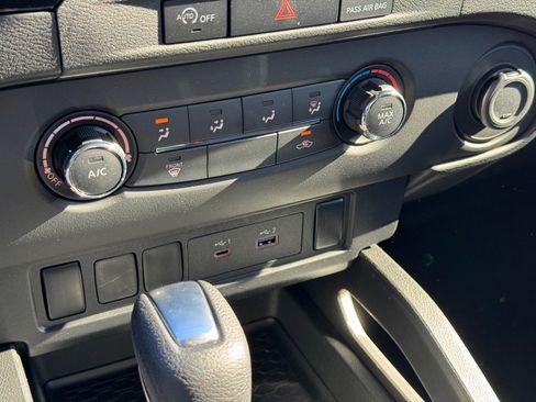 Certified 2024 Nissan Frontier SV image 21