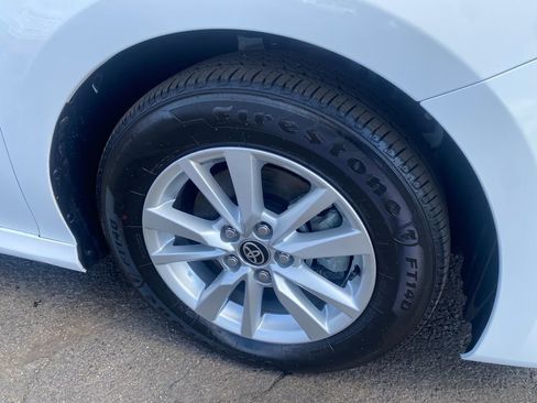 Used 2025 Toyota Camry LE image 30