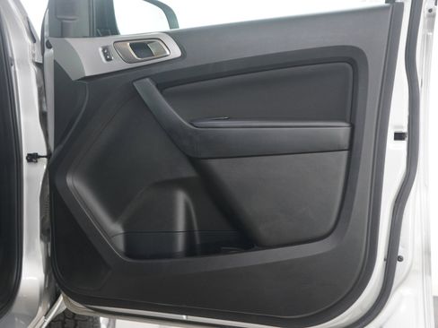 Used 2019 Ford Ranger XLT w/ Equipment Group 301A Mid image 9