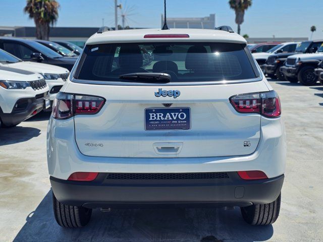 New 2026 Jeep Compass Latitude AWD/4WD image 7