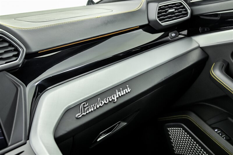 Used 2019 Lamborghini Urus AWD/4WD image 50