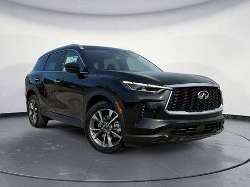 Certified 2025 INFINITI QX60 Luxe w/ Cargo Package AWD/4WD image 14