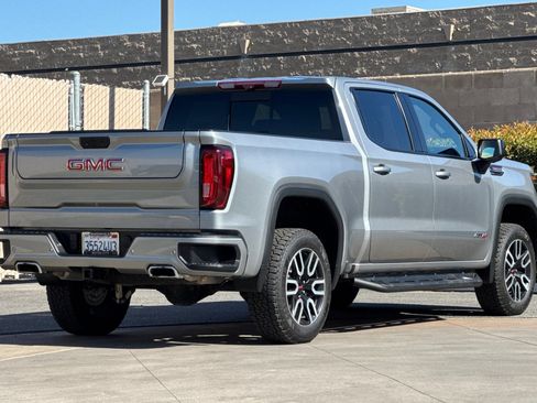 Certified 2023 GMC Sierra 1500 AT4 w/ AT4 Premium Package AWD/4WD image 4