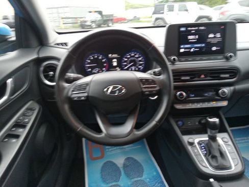 Certified 2022 Hyundai Kona SEL w/ Convenience Package image 11