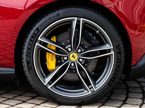 Certified 2025 Ferrari Roma Spider RWD image 58