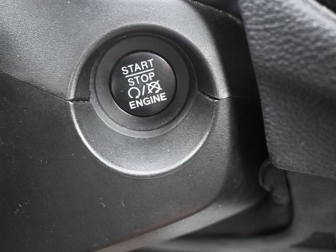 Used 2017 Jeep Compass Sport w/ Cold Weather Group AWD/4WD image 18