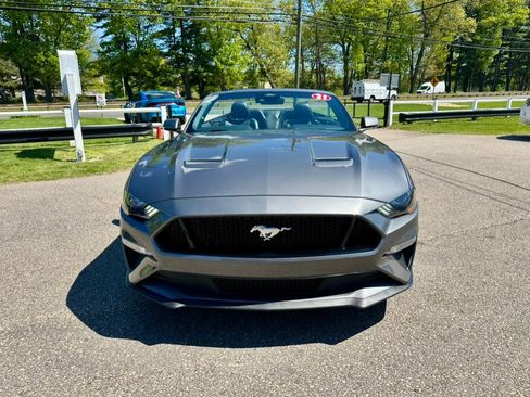 Used 2021 Ford Mustang GT Premium RWD image 3