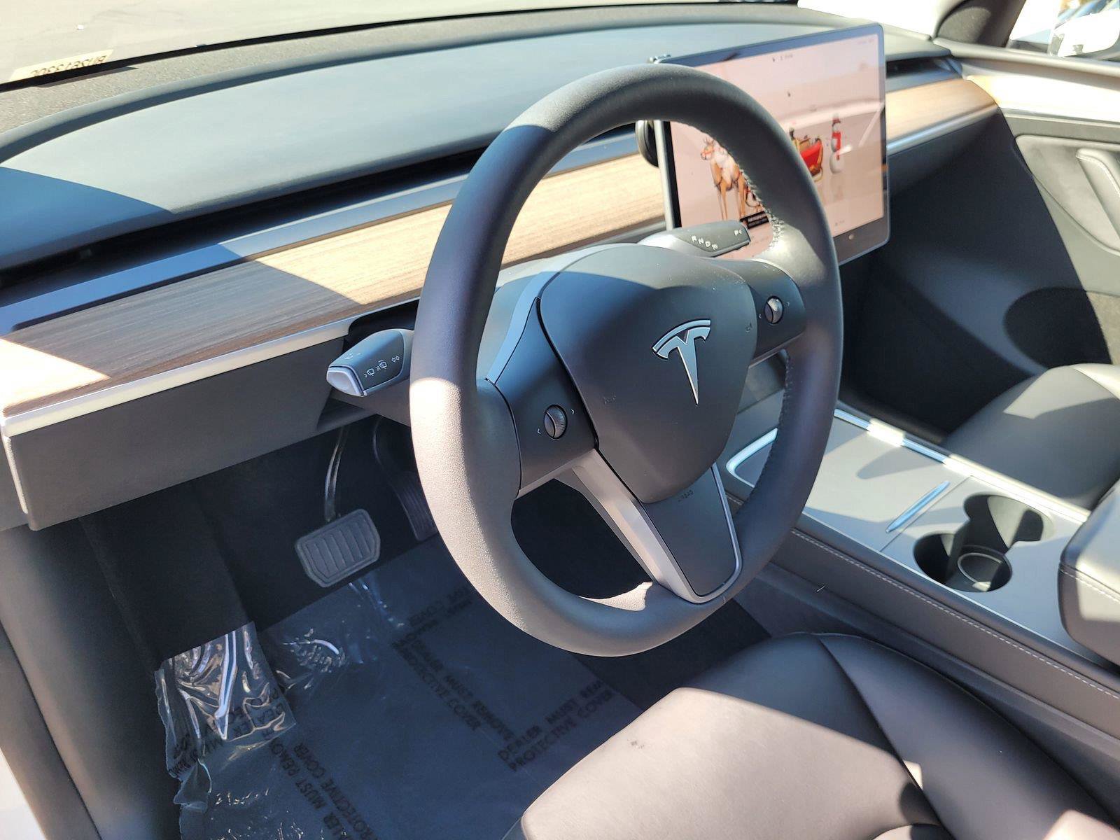 Used 2023 Tesla Model Y AWD image 11