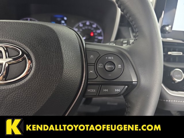Certified 2025 Toyota Corolla Hatchback w/ SE Package FWD image 13
