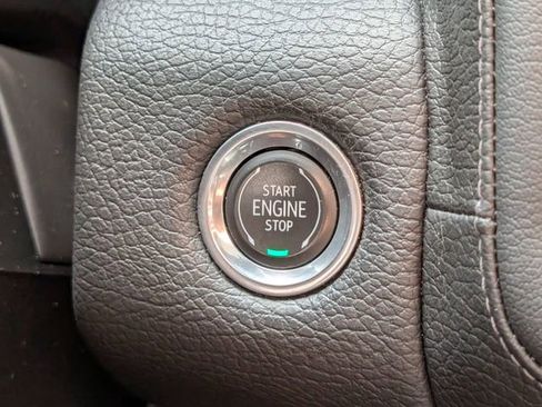 Certified 2021 GMC Yukon Denali w/ Denali Premium Package RWD image 35