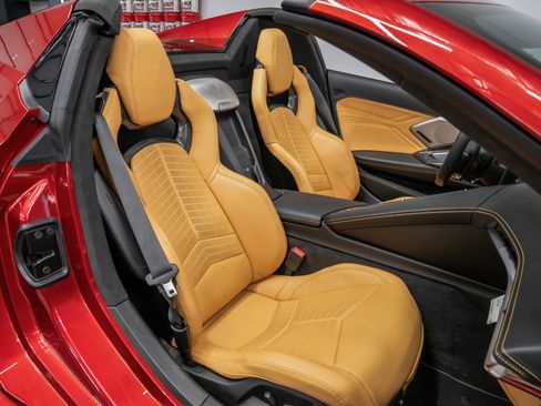 Used 2023 Chevrolet Corvette Z06 image 24