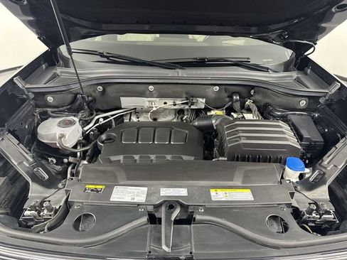 Used 2024 Volkswagen Atlas Cross Sport SEL Premium R-Line image 26