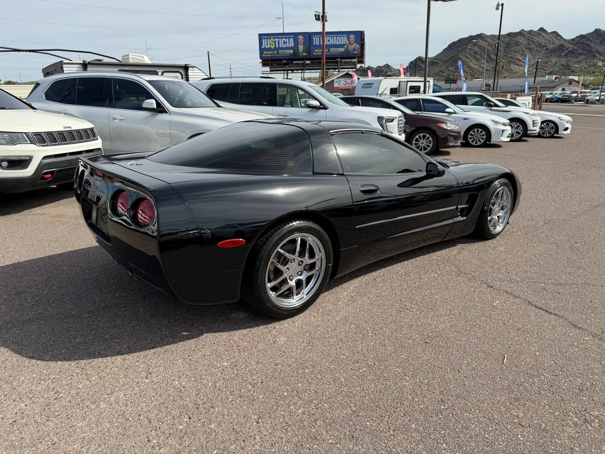 Used 2003 Chevrolet Corvette Coupe w/ Preferred Equipment Group RWD image 5