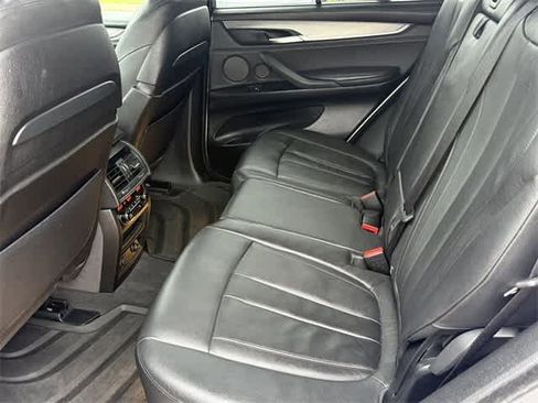 Used 2015 BMW X5 xDrive50i image 12