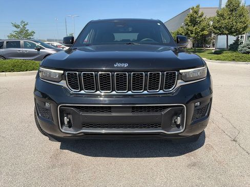 Used 2022 Jeep Grand Cherokee Overland AWD/4WD image 2