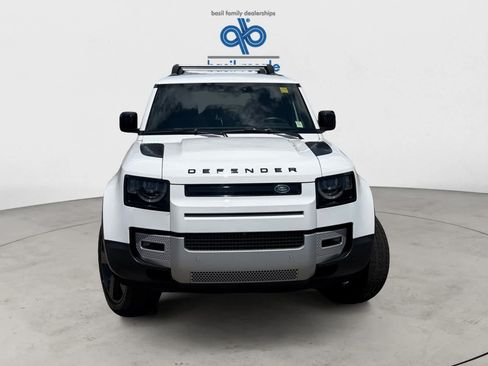 Used 2023 Land Rover Defender 110 S AWD/4WD image 10