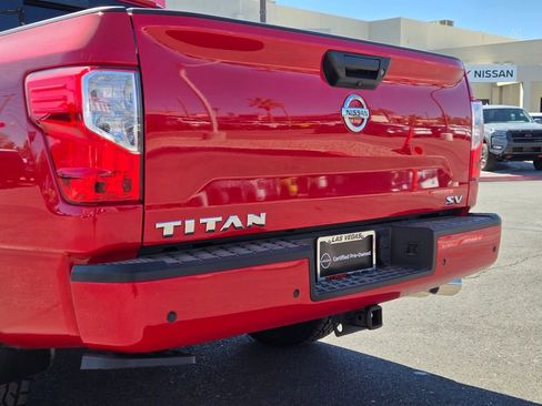 Certified 2022 Nissan Titan SV w/ SV Convenience Package RWD image 6