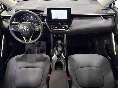 Used 2024 Toyota Corolla Cross LE AWD/4WD image 30