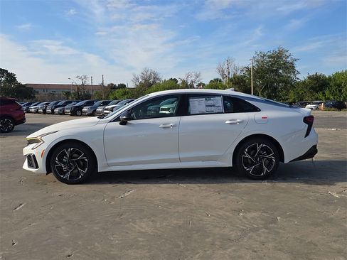 New 2026 Kia K5 GT-Line image 5