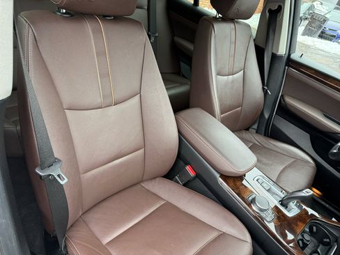 Used 2017 BMW X3 xDrive28i image 9