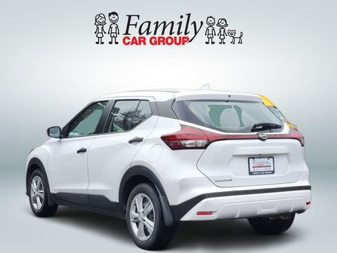 Used 2024 Nissan Kicks S FWD image 3
