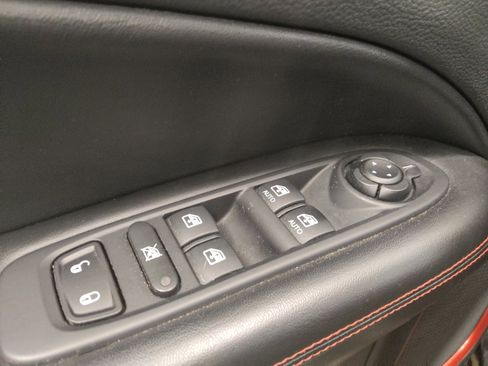 Used 2018 Jeep Compass Trailhawk AWD/4WD image 27