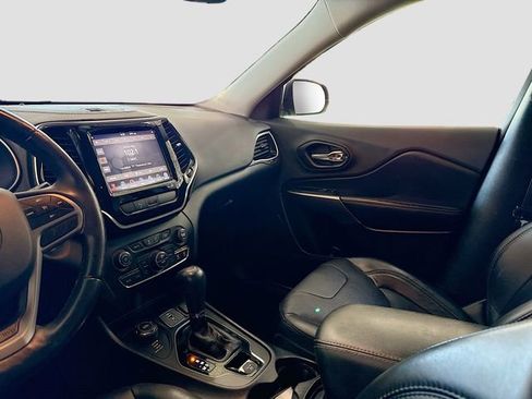 Used 2019 Jeep Cherokee Limited image 22