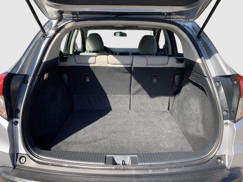 Used 2021 Honda HR-V LX image 38
