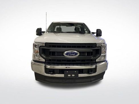 Used 2022 Ford F250 XL w/ Power Equipment Group image 9