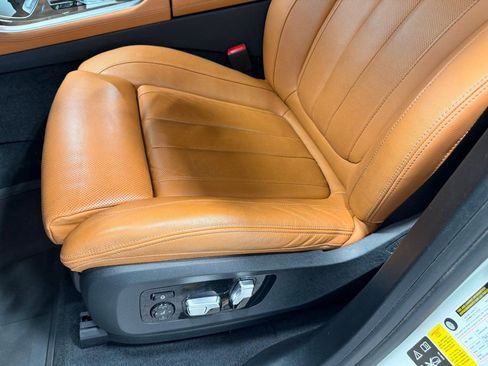 Used 2020 BMW X5 xDrive40i w/ M Sport Package image 28