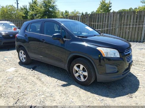 Used 2016 Chevrolet Trax LS AWD/4WD image 2