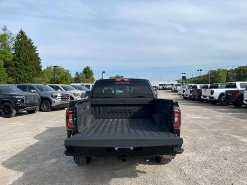 Used 2016 GMC Sierra 1500 Denali w/ Enhanced Driver Alert Package AWD/4WD image 8