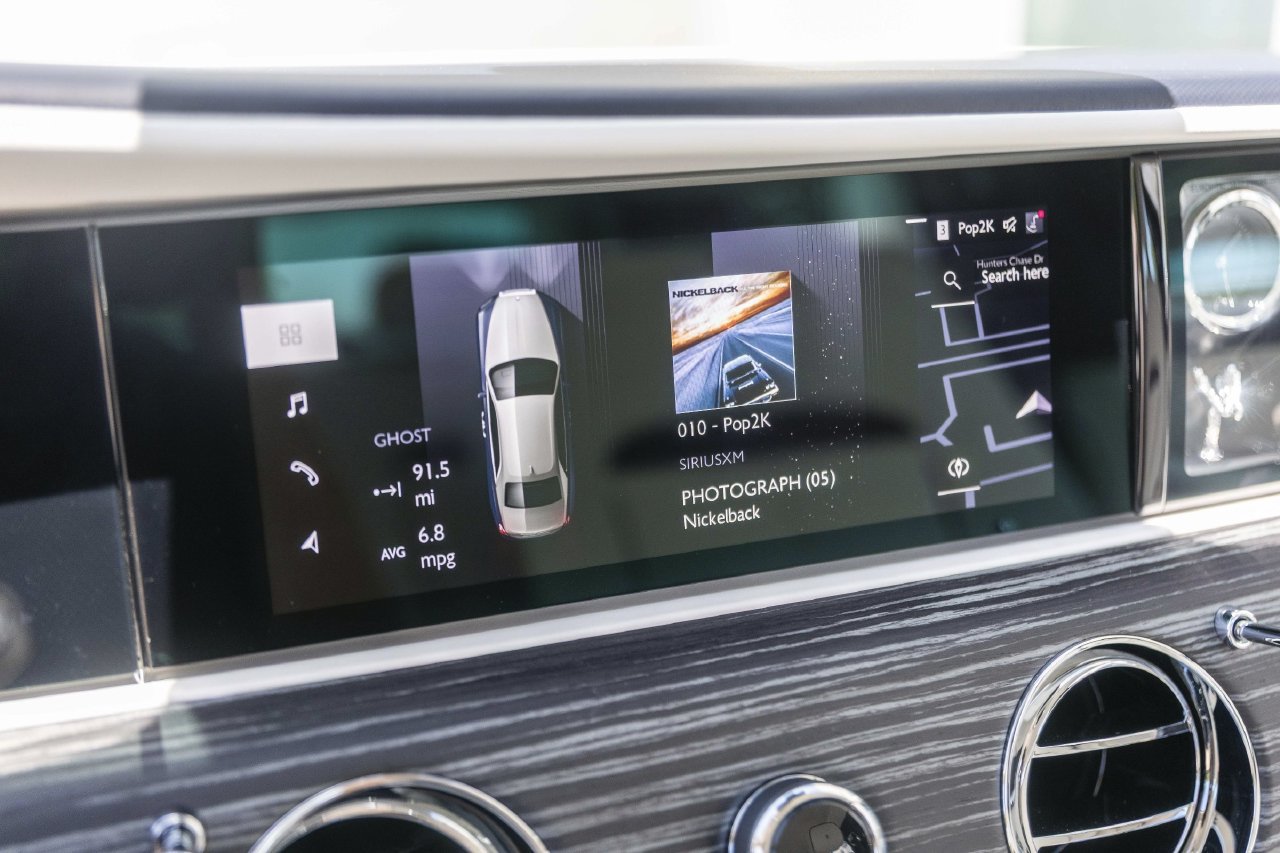 Certified 2025 Rolls-Royce Ghost AWD/4WD image 32