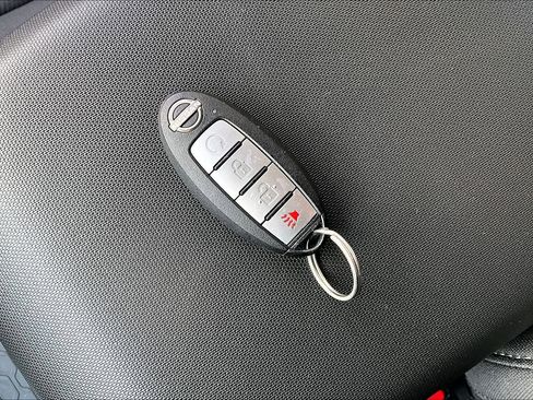 Used 2024 Nissan Frontier SV w/ Hardbody Edition image 35