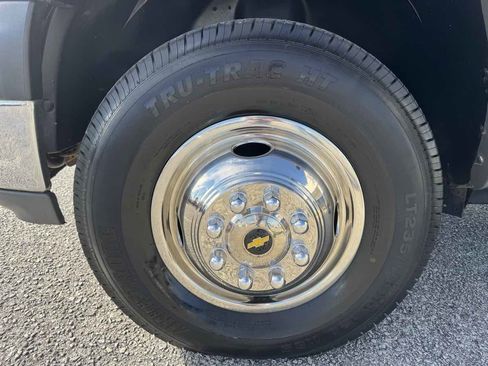 Used 2001 Chevrolet Silverado 3500 LS w/ Off-Road Skid Plate Pkg AWD/4WD image 25