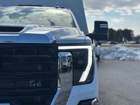 New 2025 GMC Sierra 3500 Pro w/ Convenience Package AWD/4WD image 23