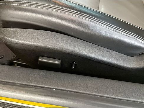 Used 2010 Chevrolet Camaro SS image 19