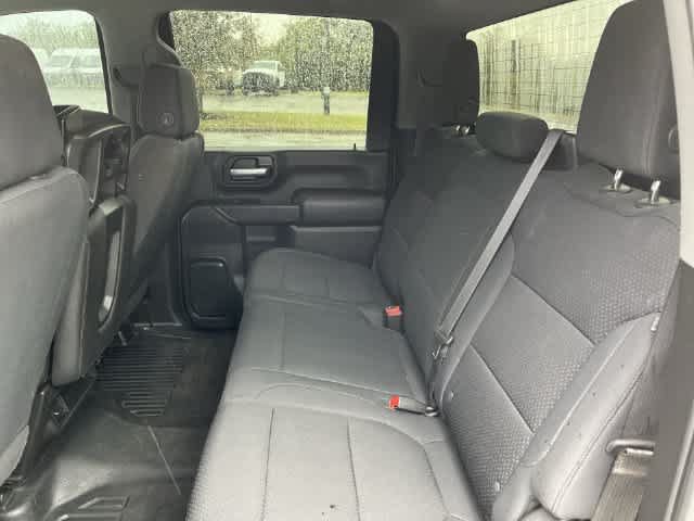 Used 2021 GMC Sierra 2500 4x4 Crew Cab w/ Gooseneck/5TH Wheel Package image 16